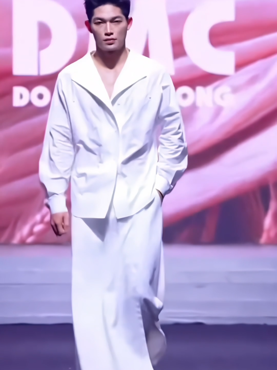 @OnRunway