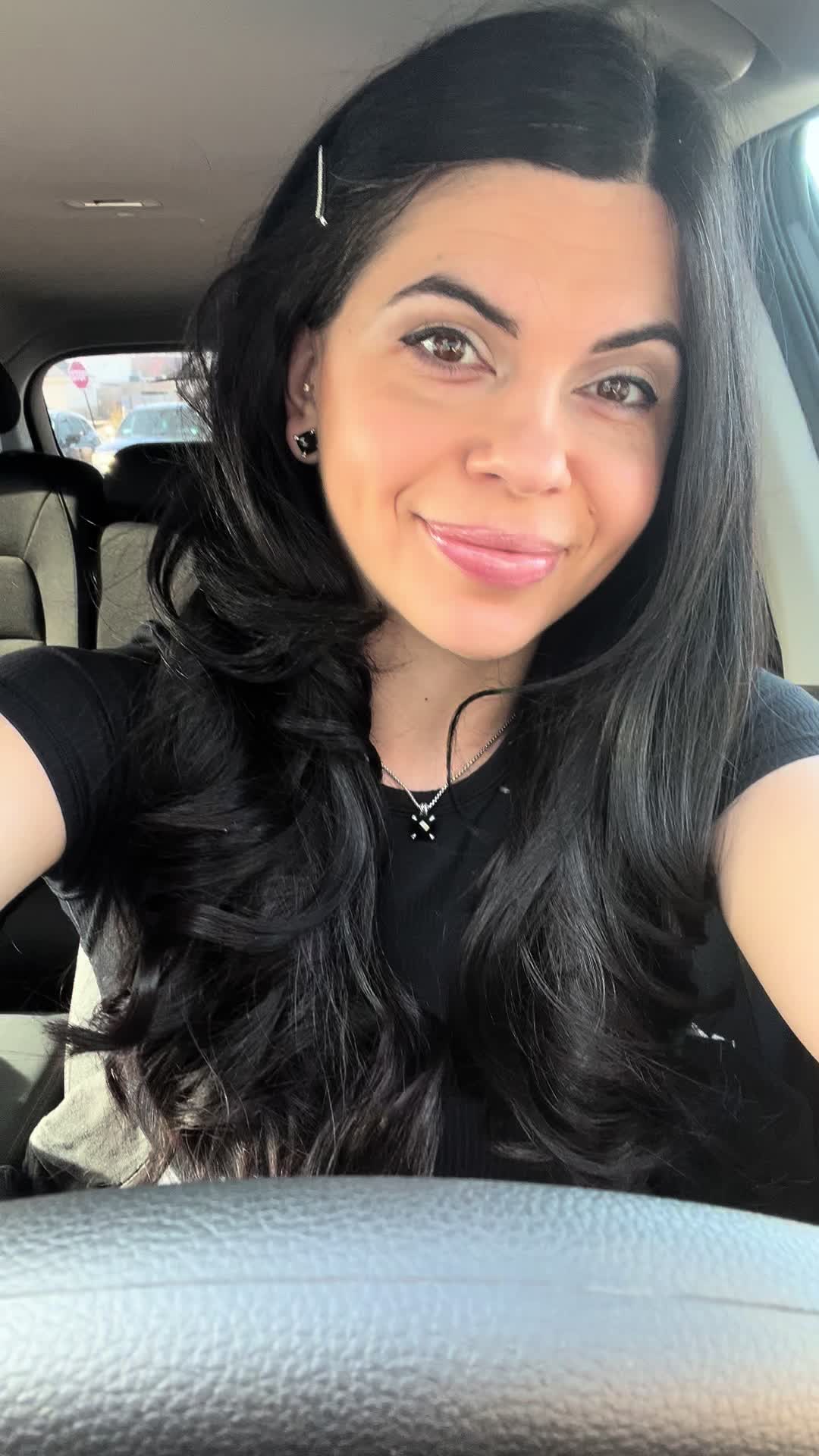 @Thegirlwiththesevenjobs IG