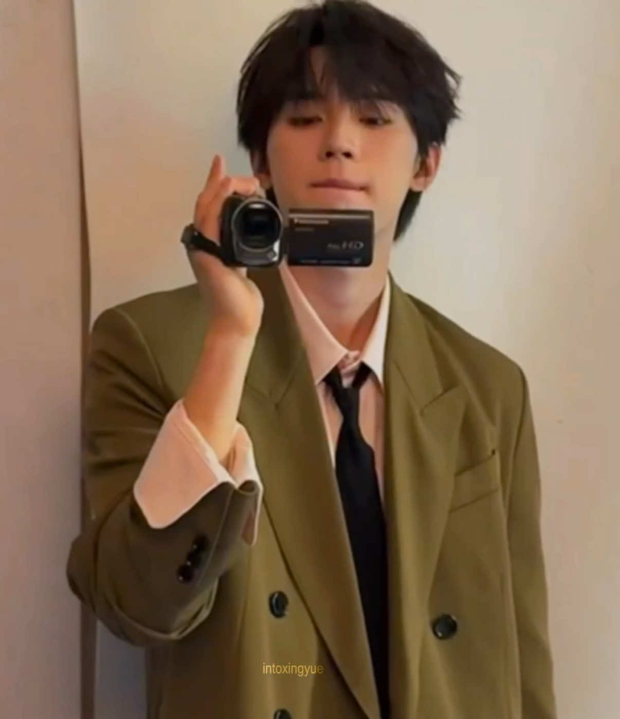 @𝑒th✩