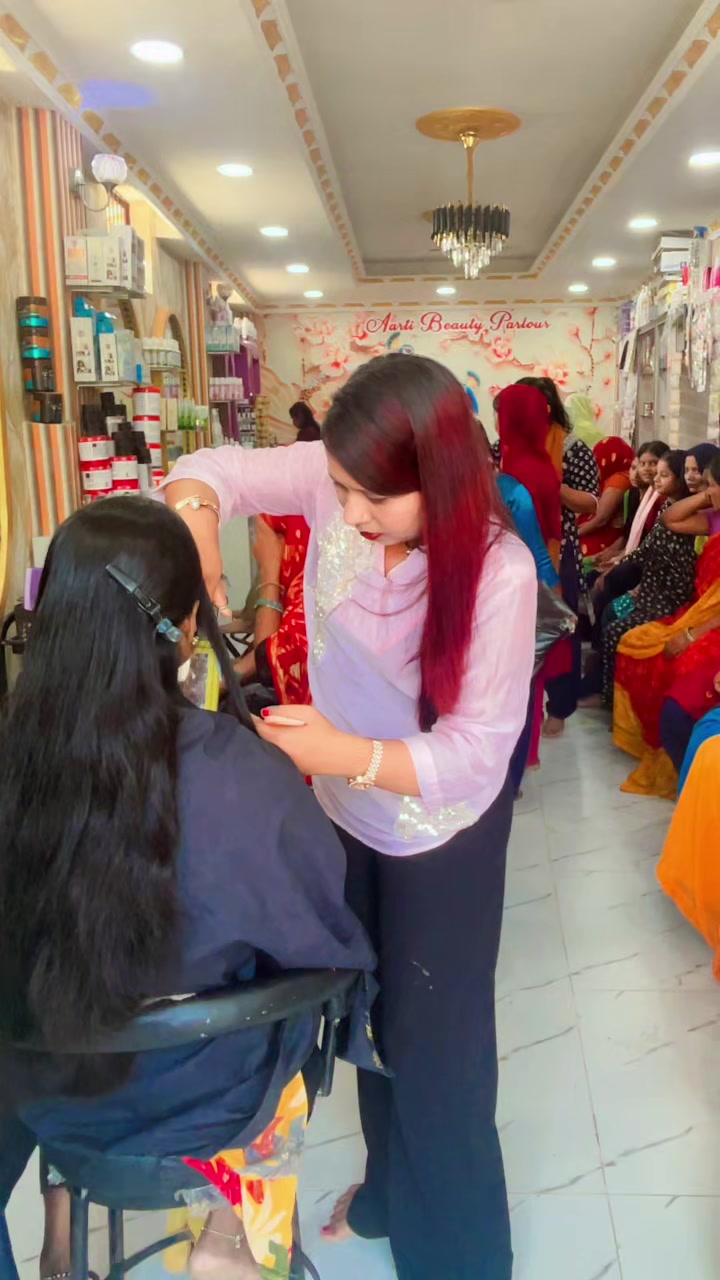 @Aarti Beauty parlour