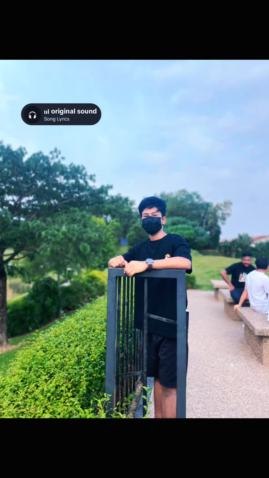 @Mr.Rajbanshi boy..ll🇳🇵💗🇲🇾
