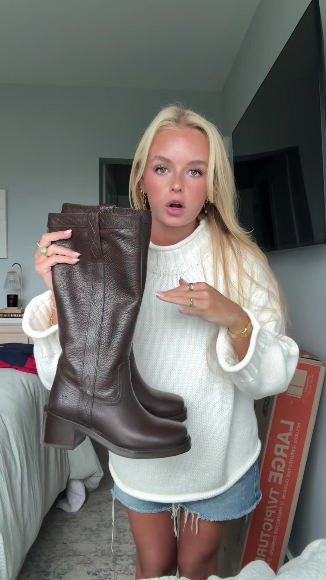 @Olivia