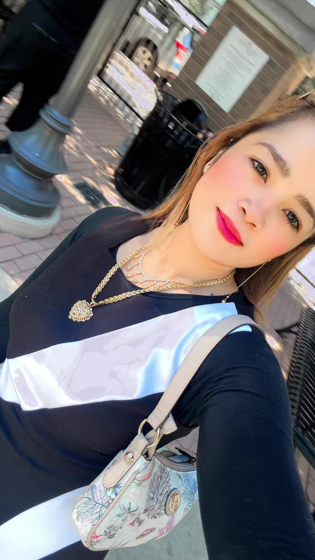 @SweetyRos786