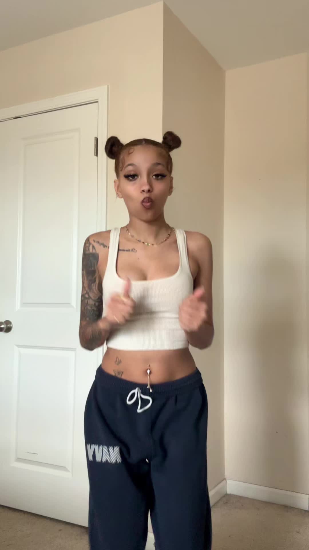 @Jas🫠