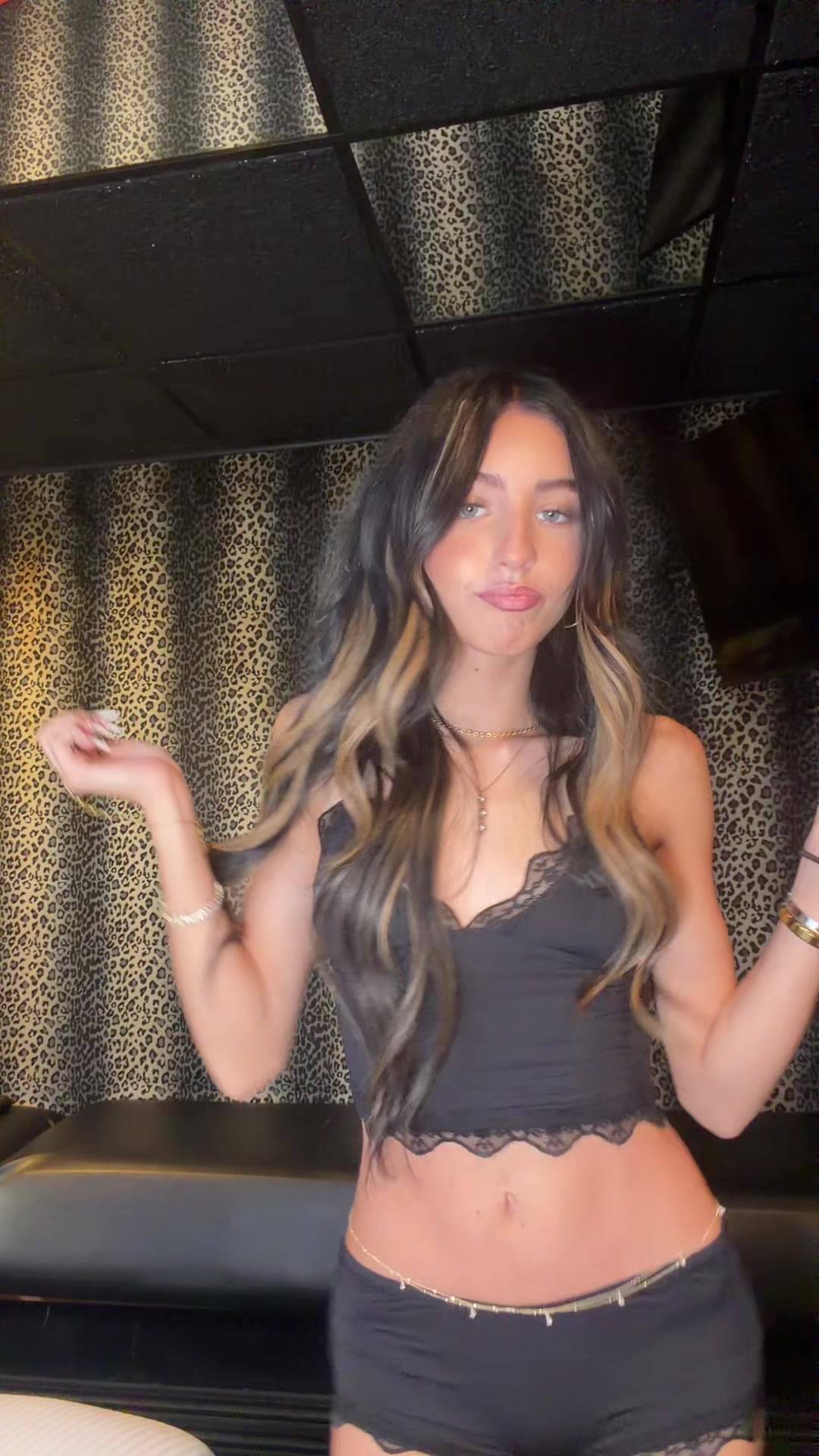 @Adrianna Aloni🍒