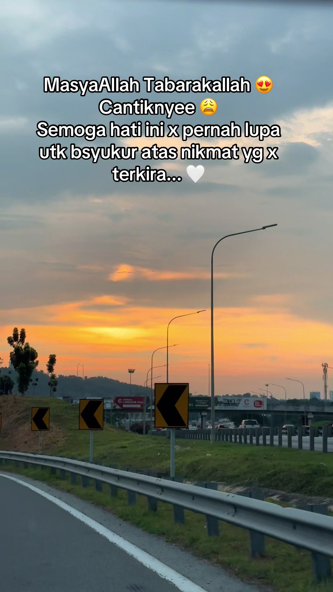 @BeLLa Ahmad Nazri