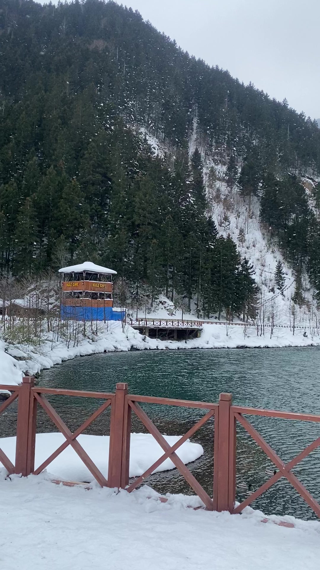 @iki dünya bir aşk