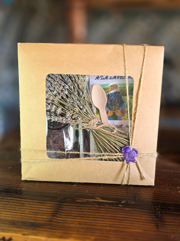 @Aria Lavender