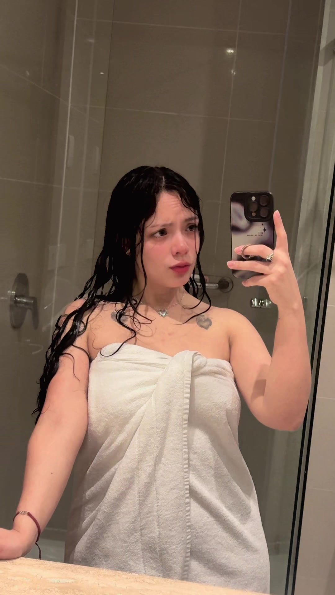 @Riseanais