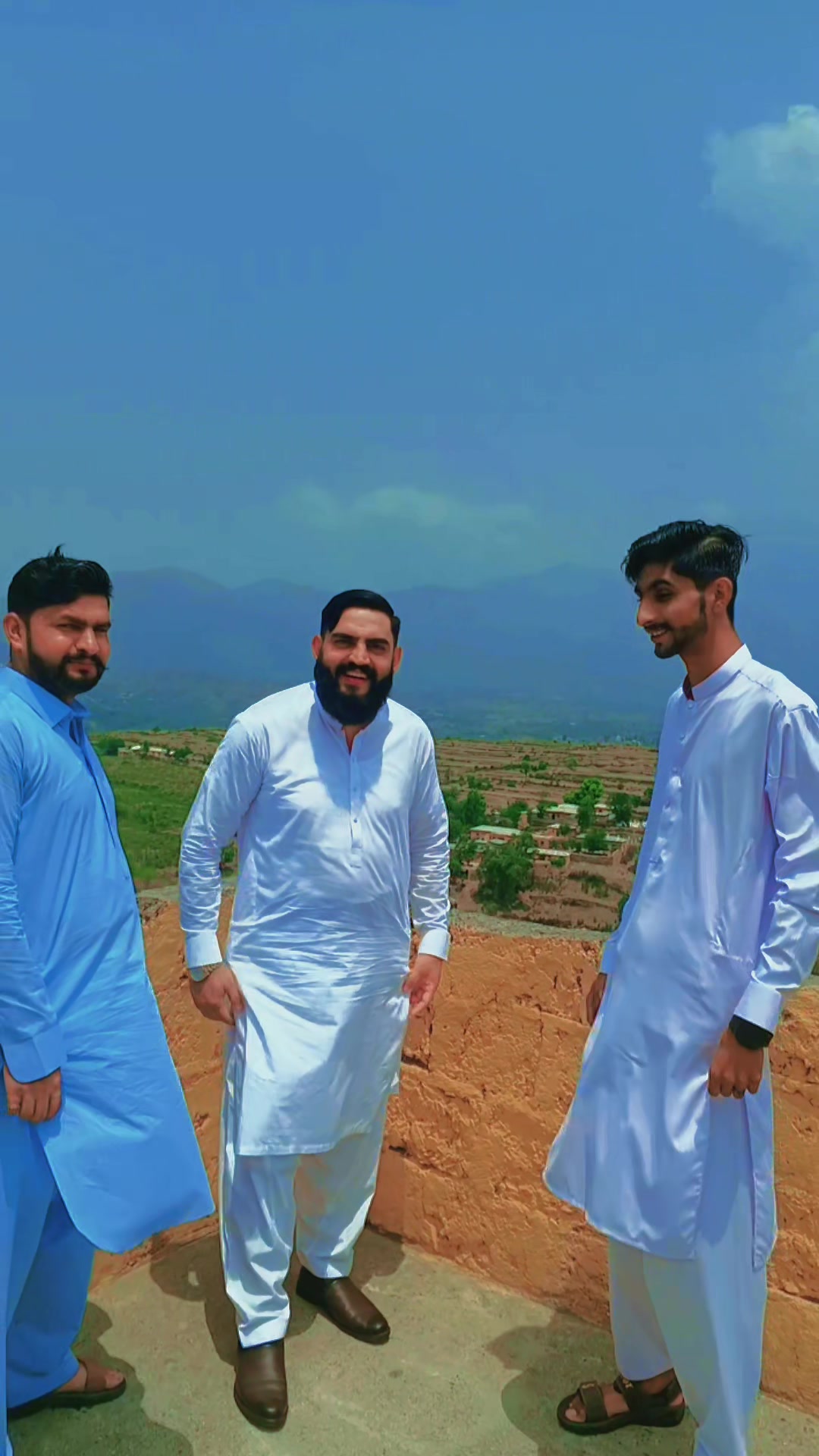 @Hasrat Tãñölï