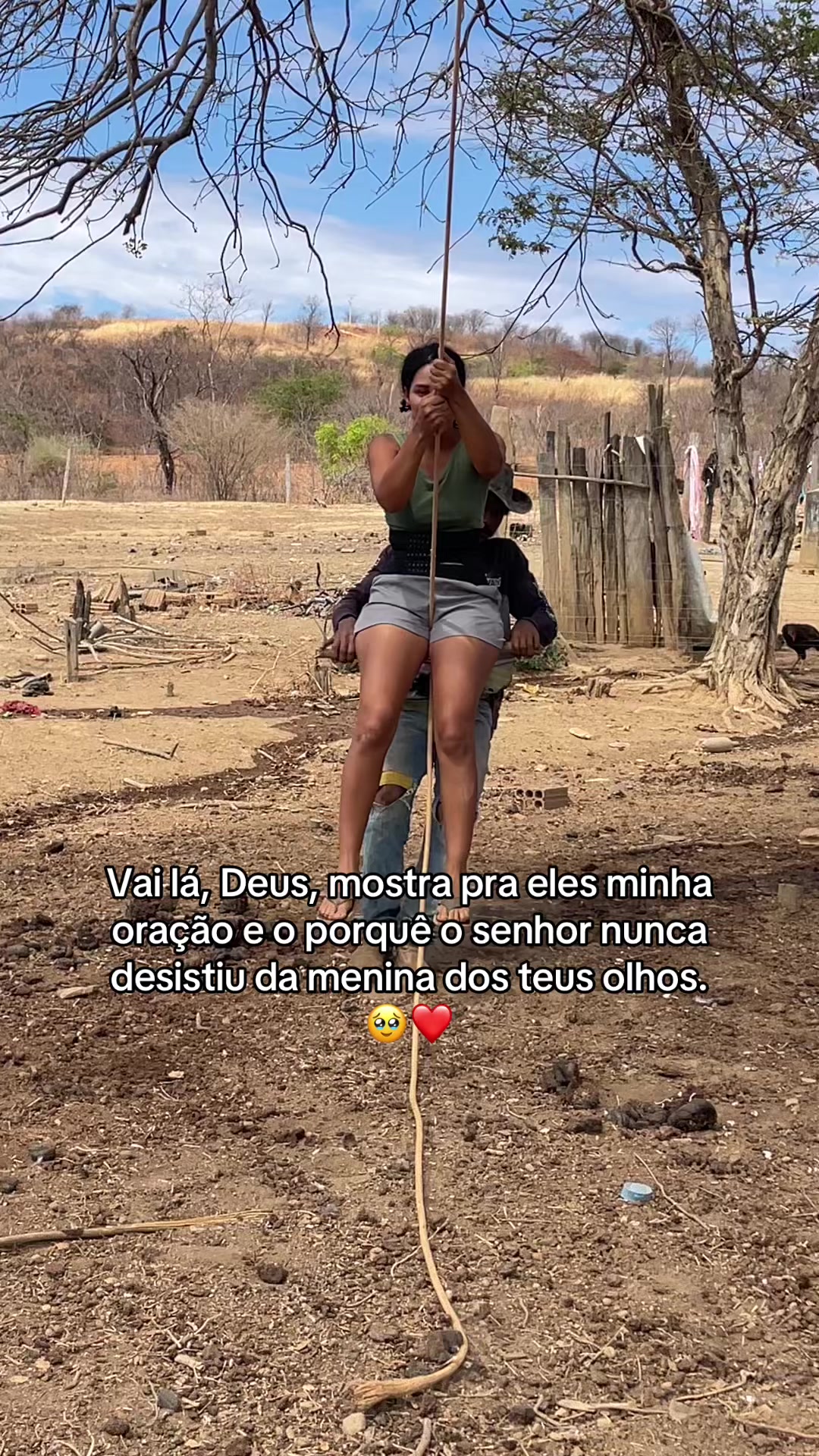 @monicadejatoba