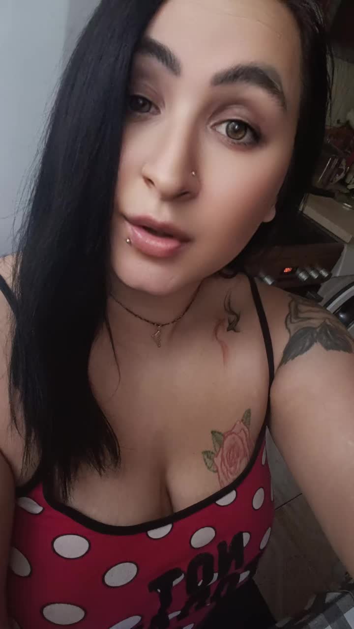 @Czoorna💋😈