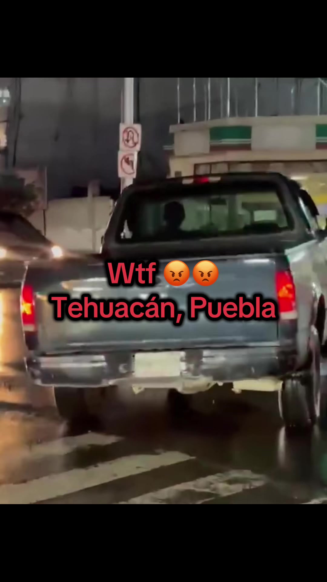 @Rocío Carbente (reportera🎤)