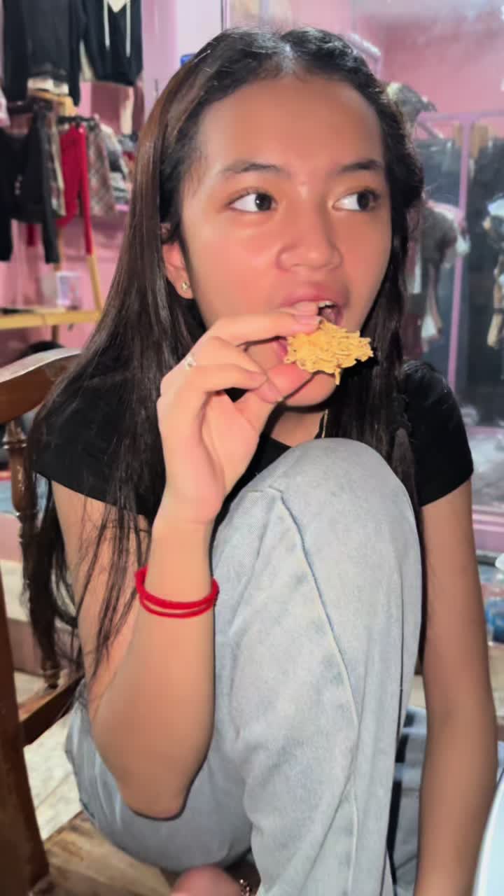 @ម៉ាក់ម៉េងឡុង ម៉េងលី