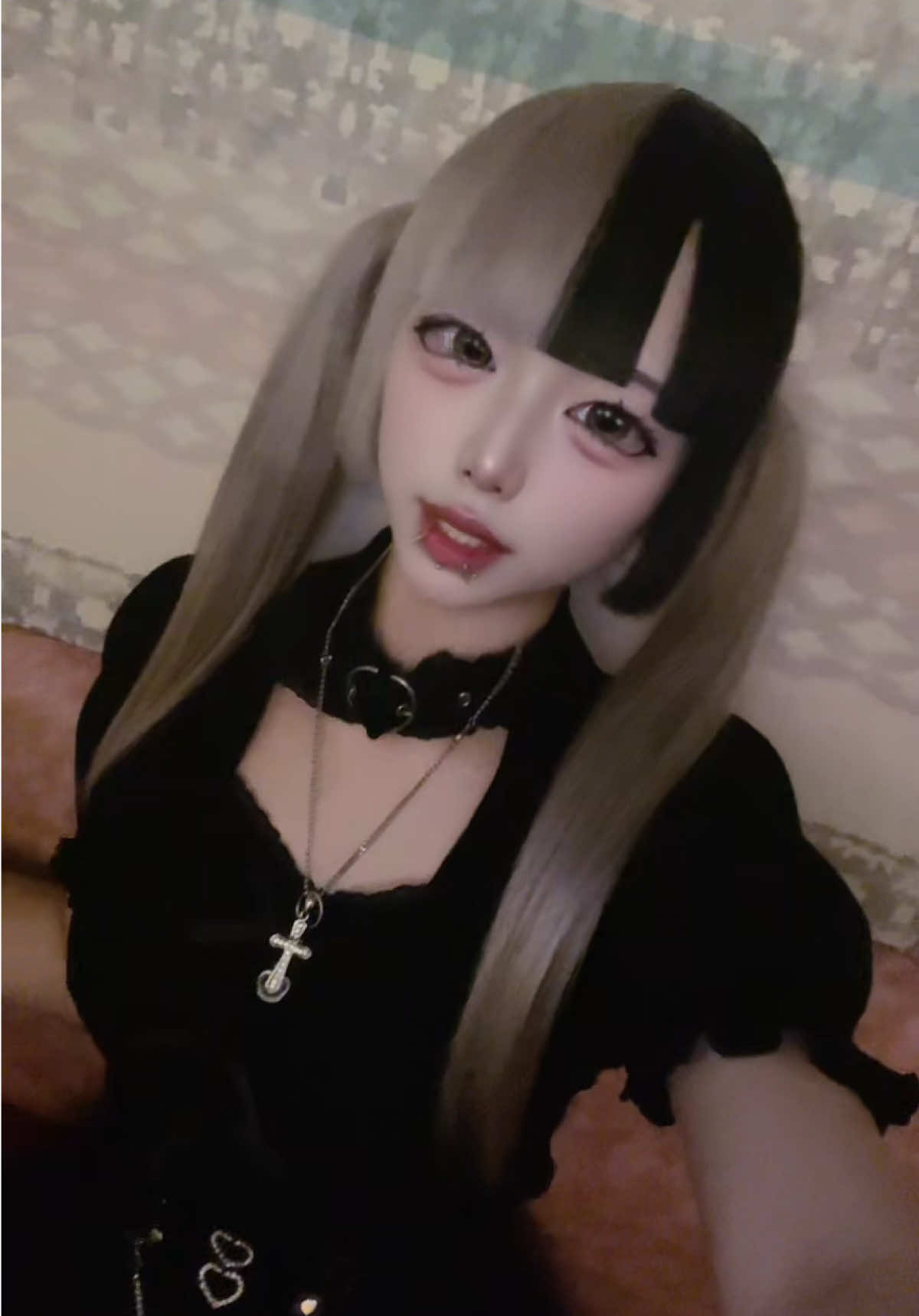 @あうる