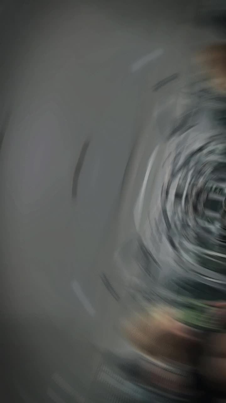 @W A I Y A N
