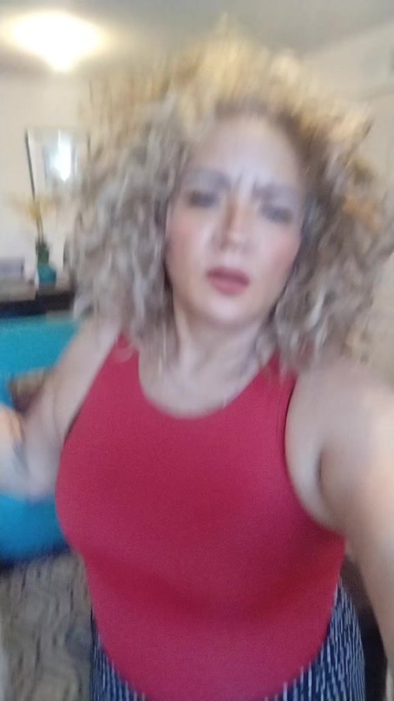 @ELI_FLO2000
