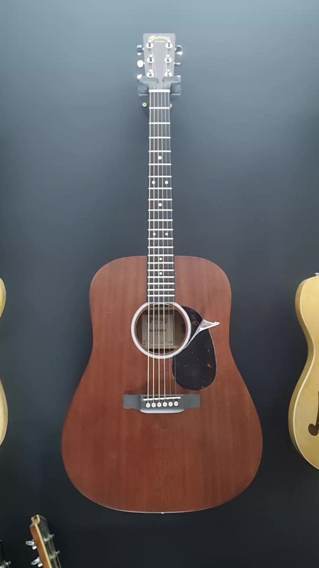 @4handsluthieria