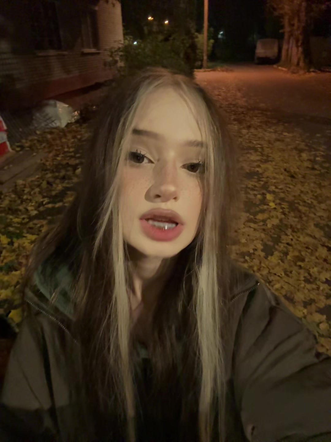 @Пчела