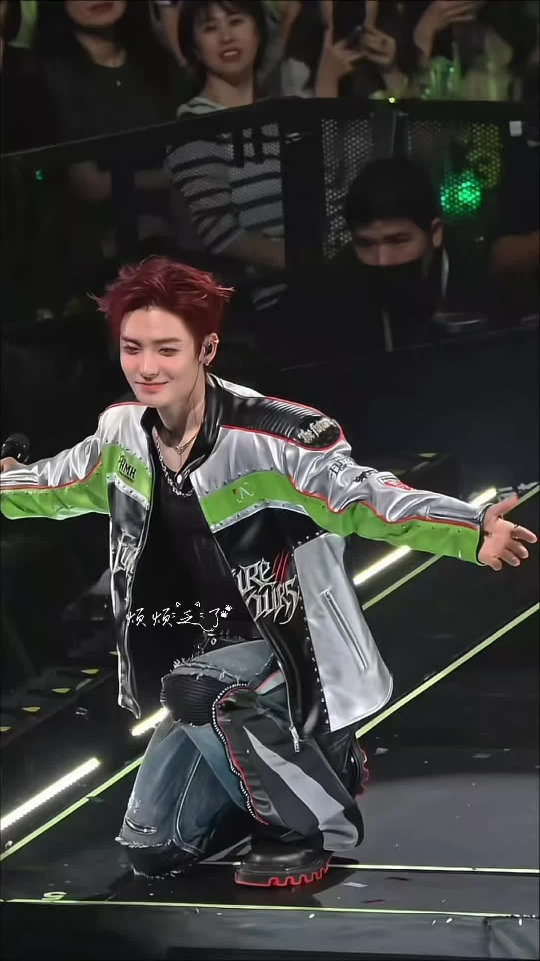 @侯明昊