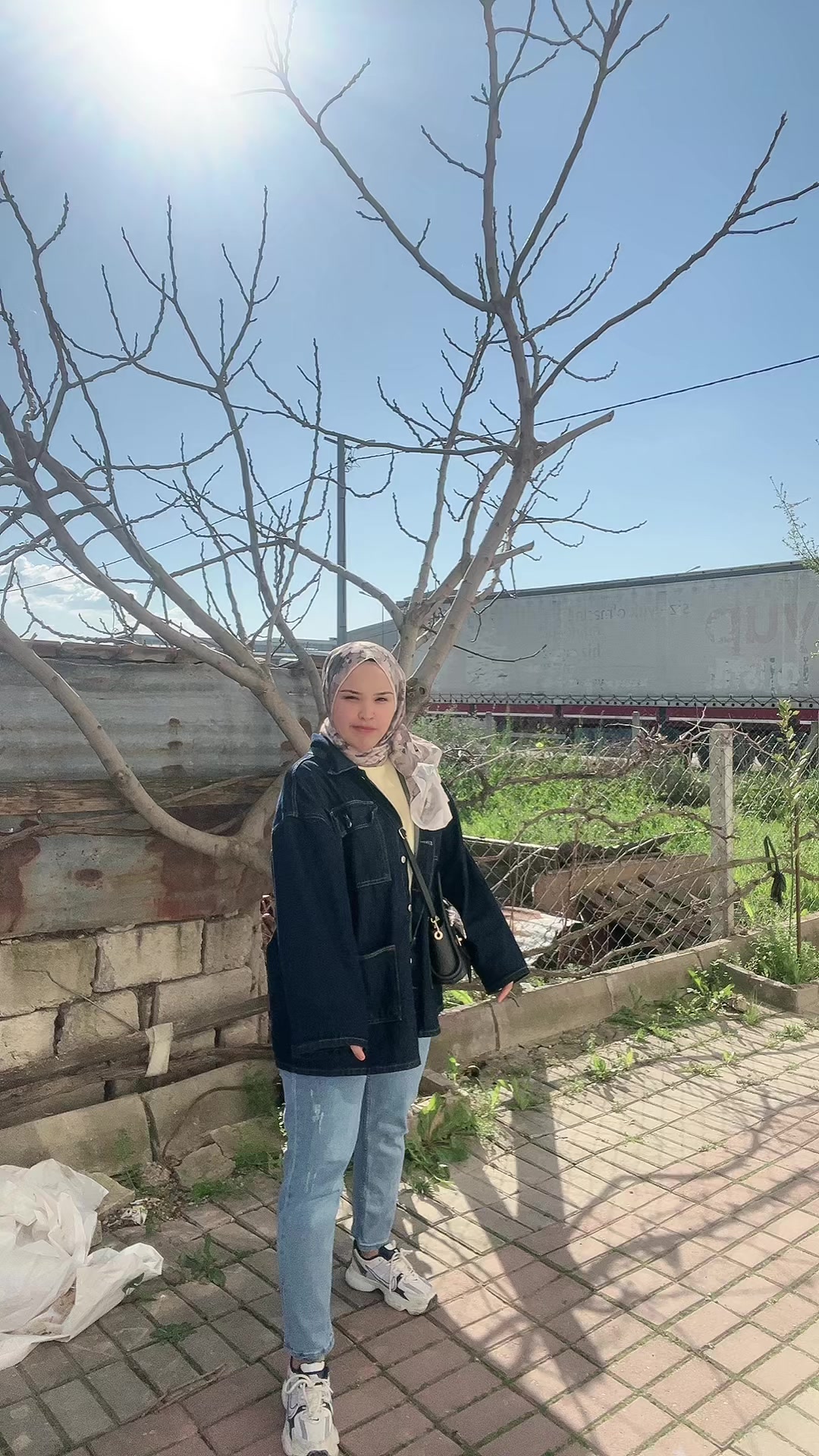 @b&uuml;şra