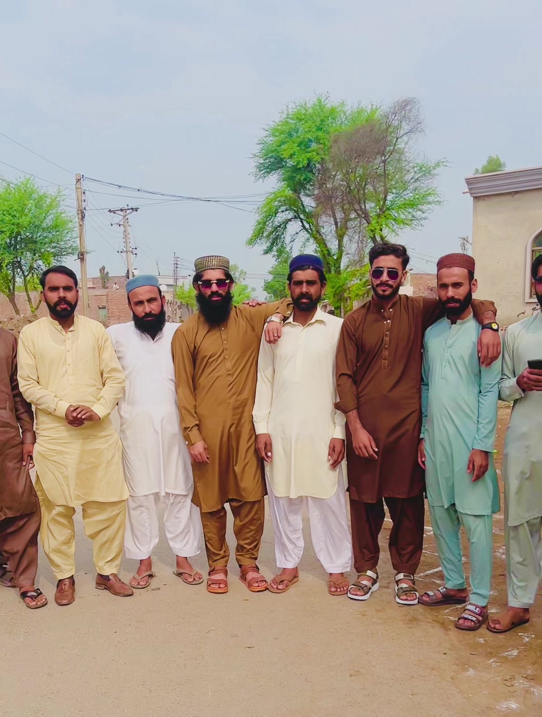 @مُجَاھِد٘ بھَٹ٘ی