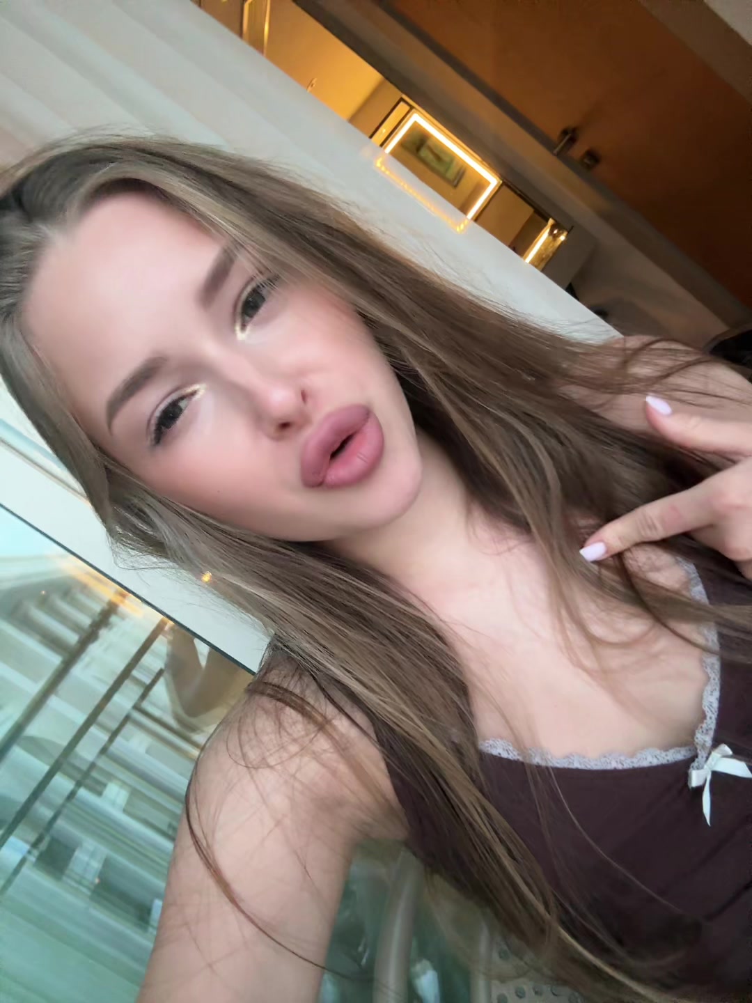 @мила