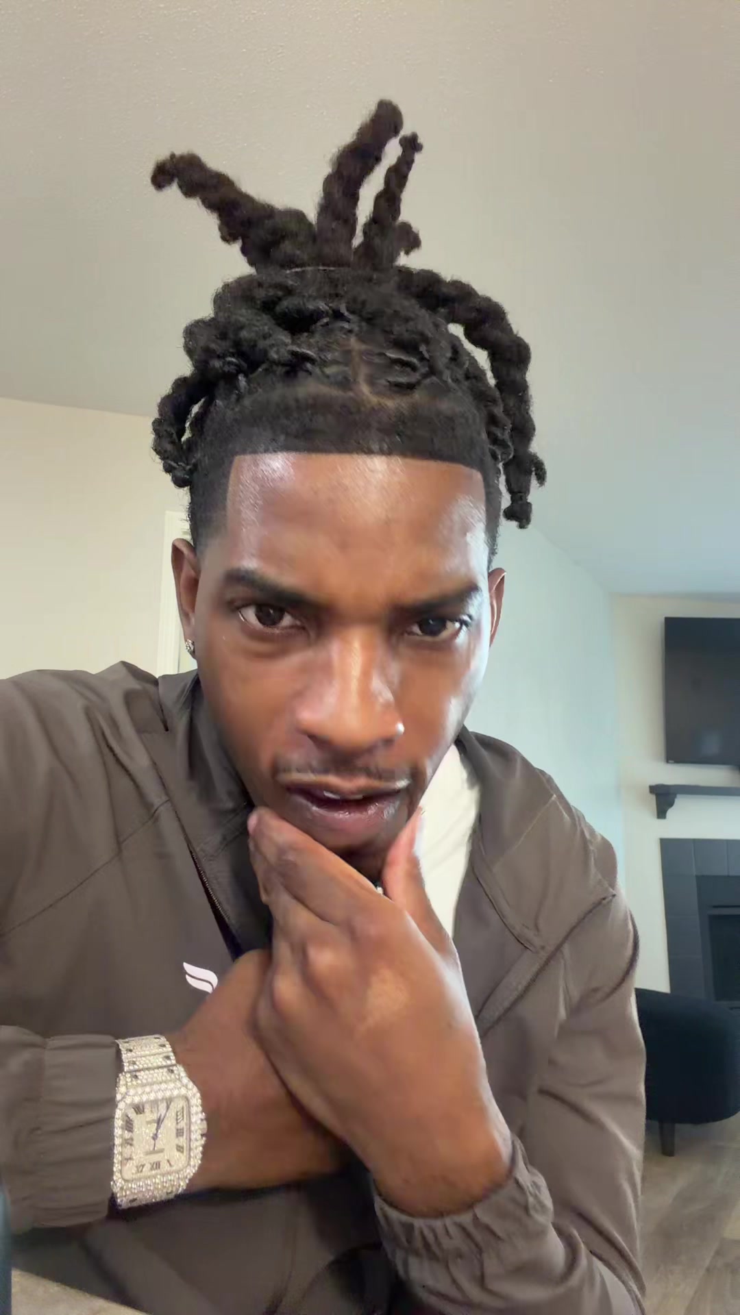 @plugbro