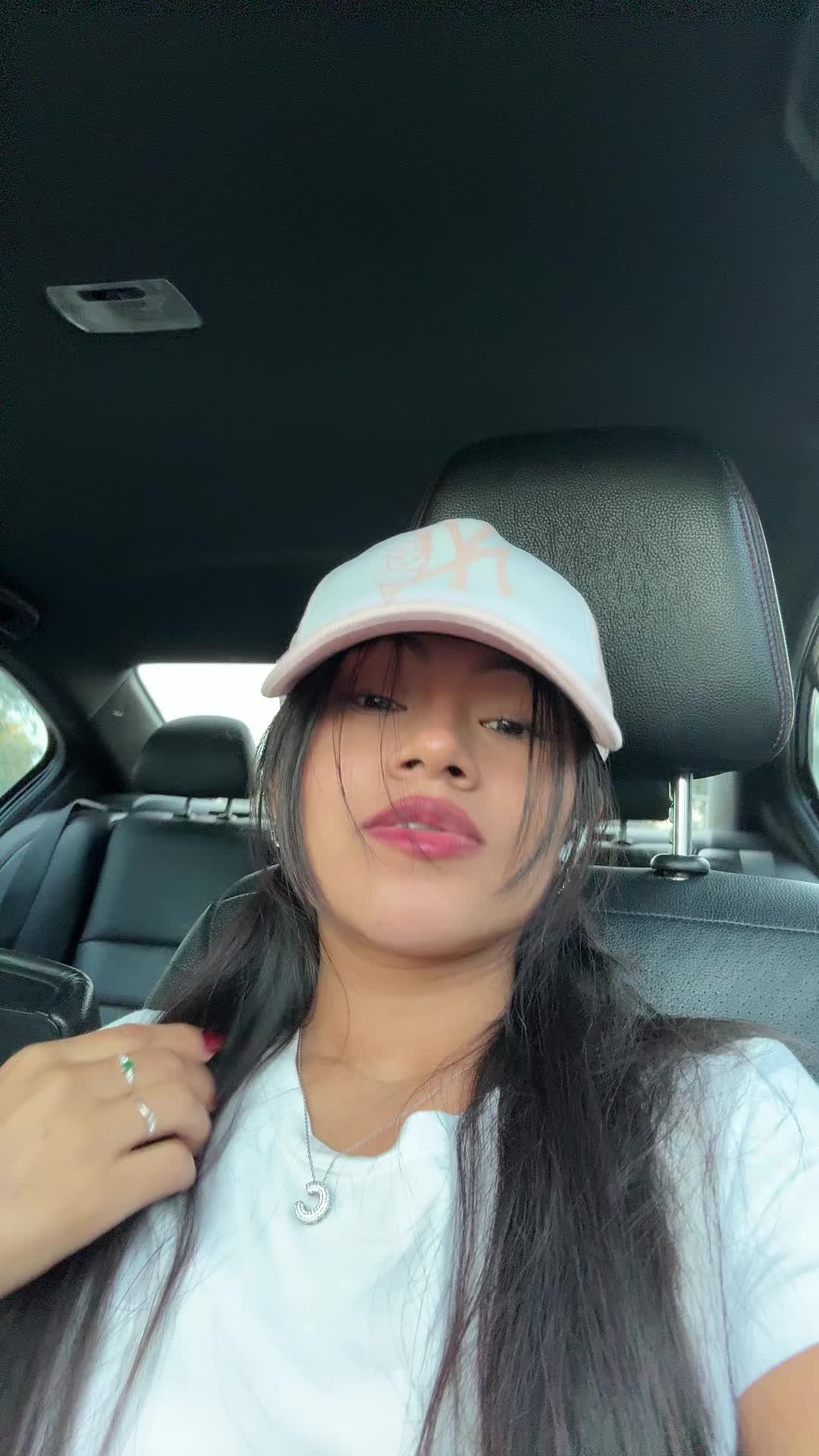 @Cely