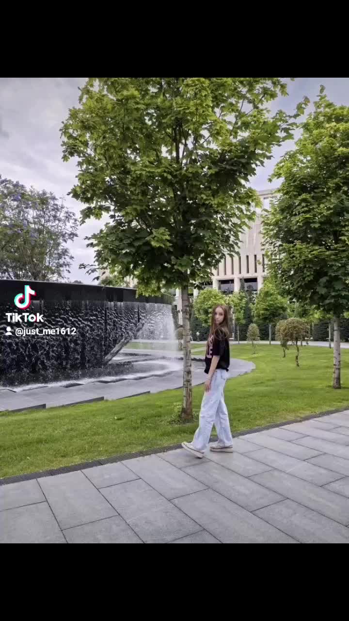 @Анютка