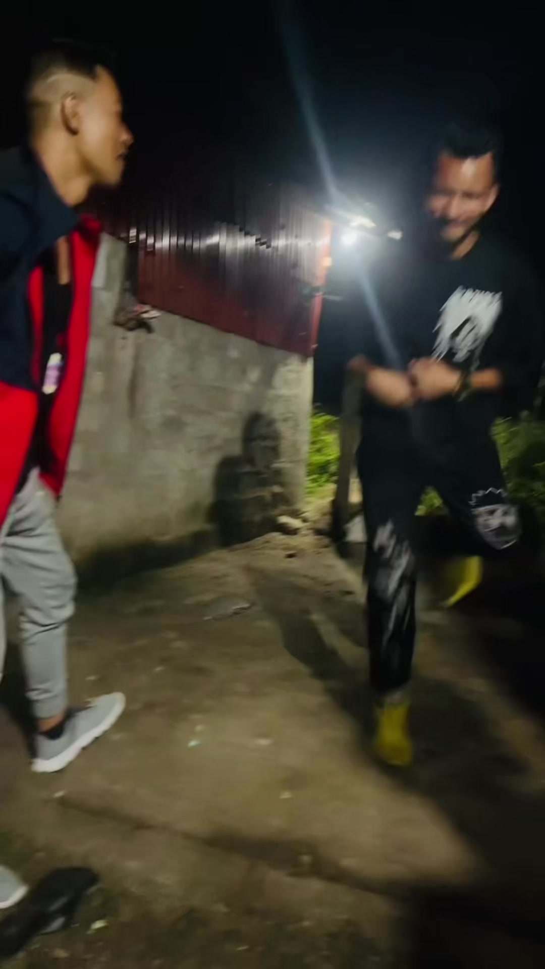 @Abishek♕&hearts;️🇳🇵