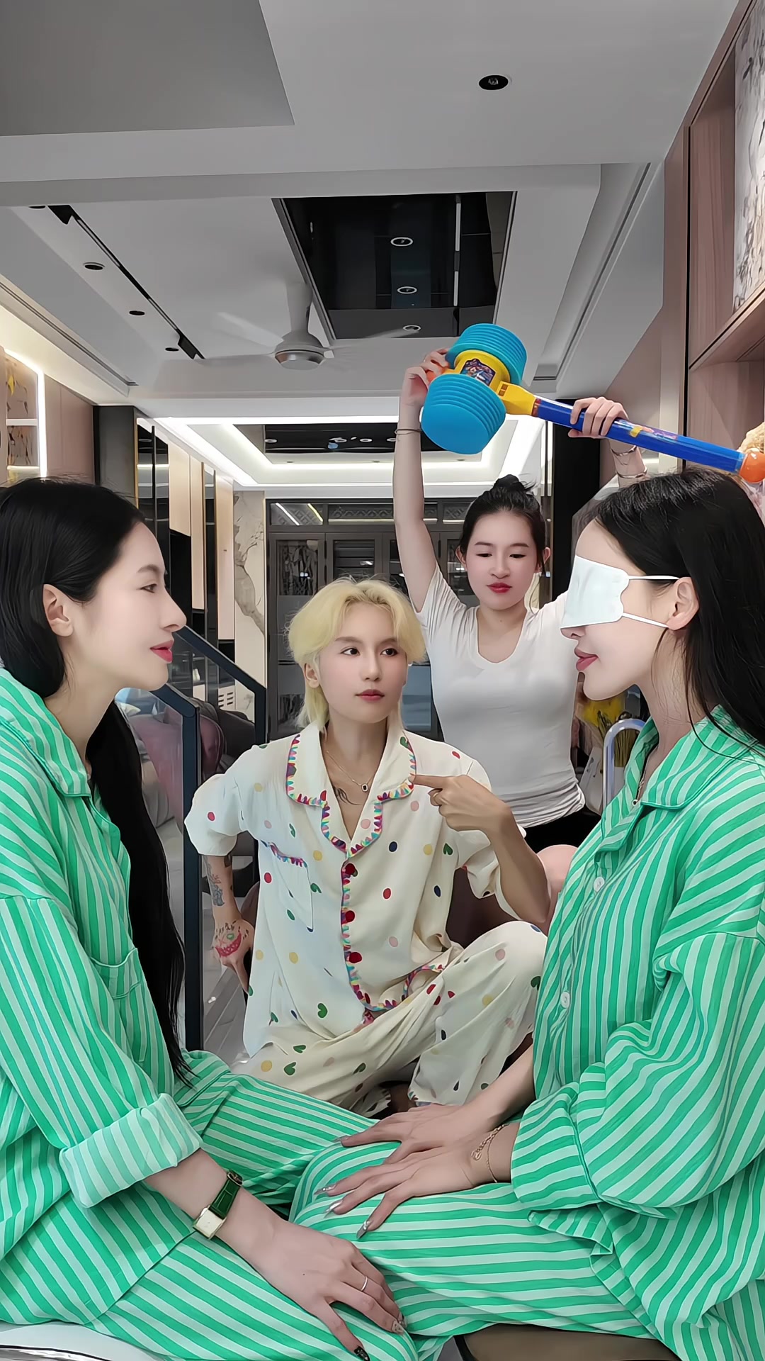 @Ken Khểnh