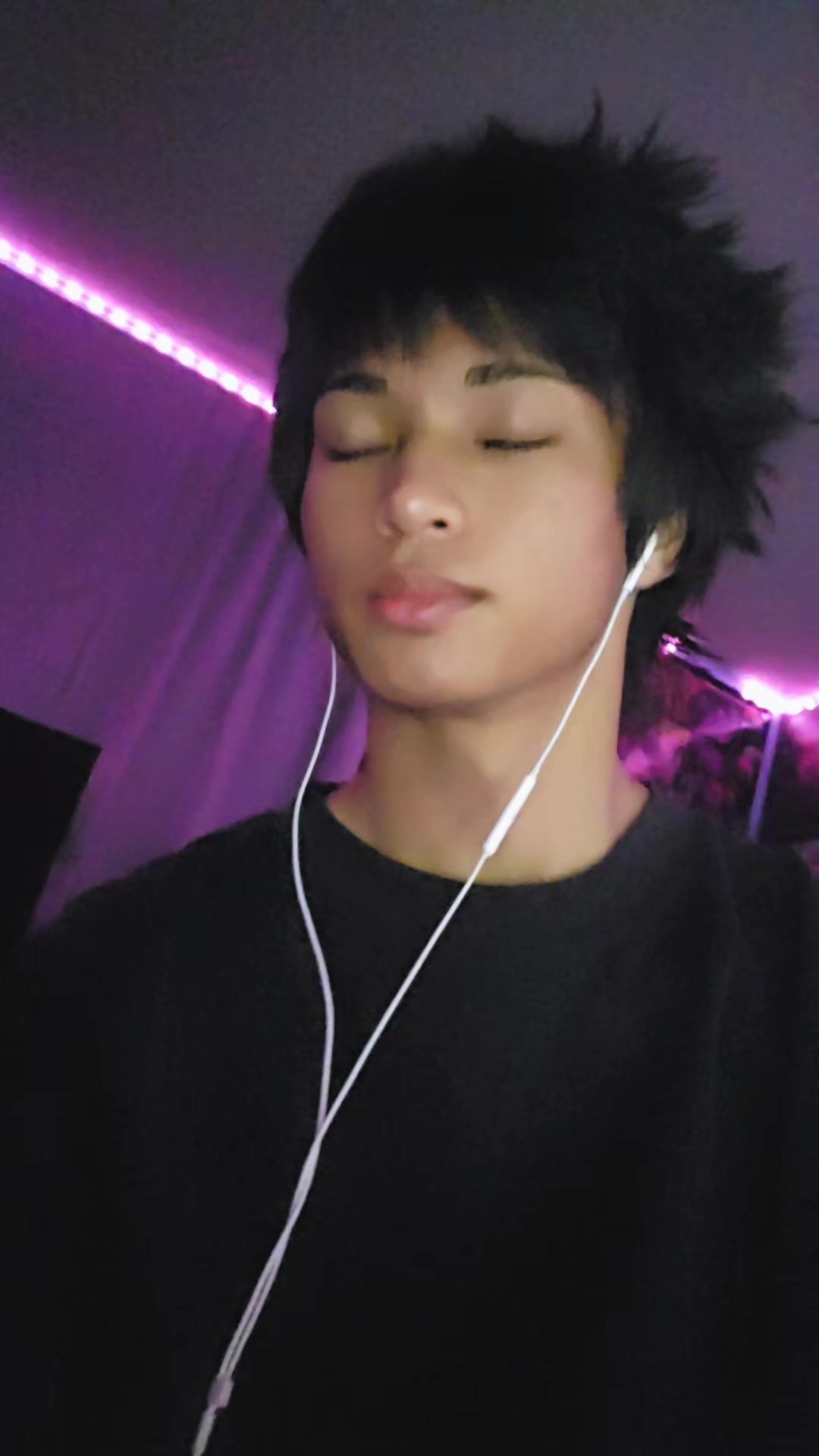 @James2Kawaiiii💢💫