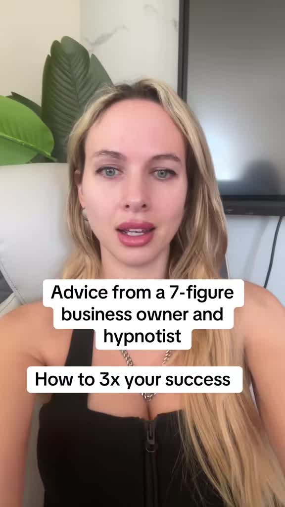 @Hypnotist | Julia Hankins