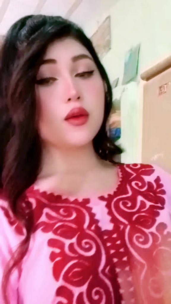 @Ifsha shah🦋🦚