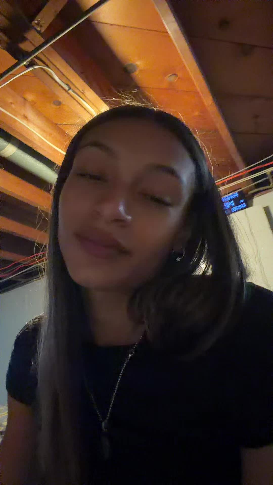 @carleeebaee