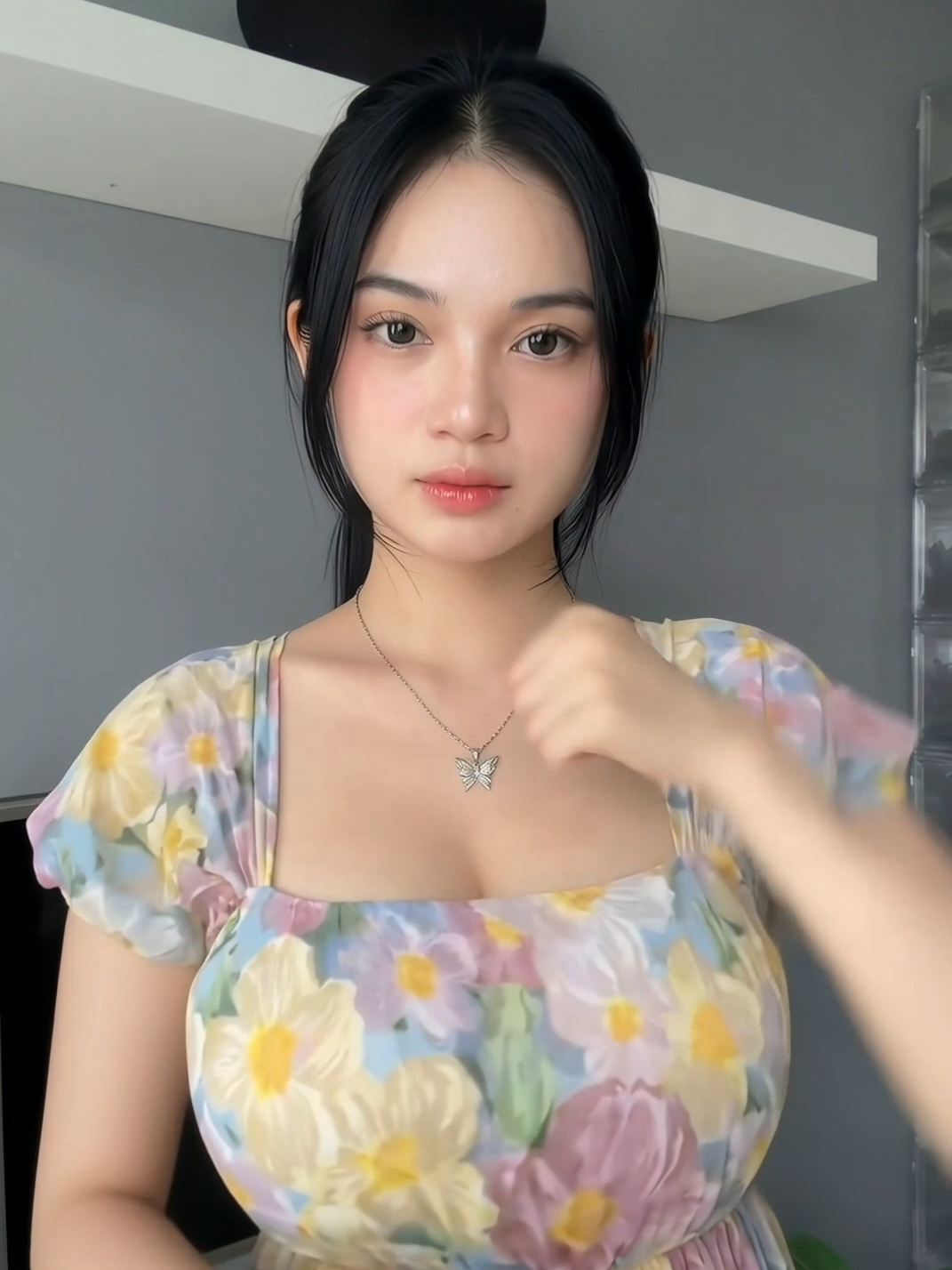 @flora0ne