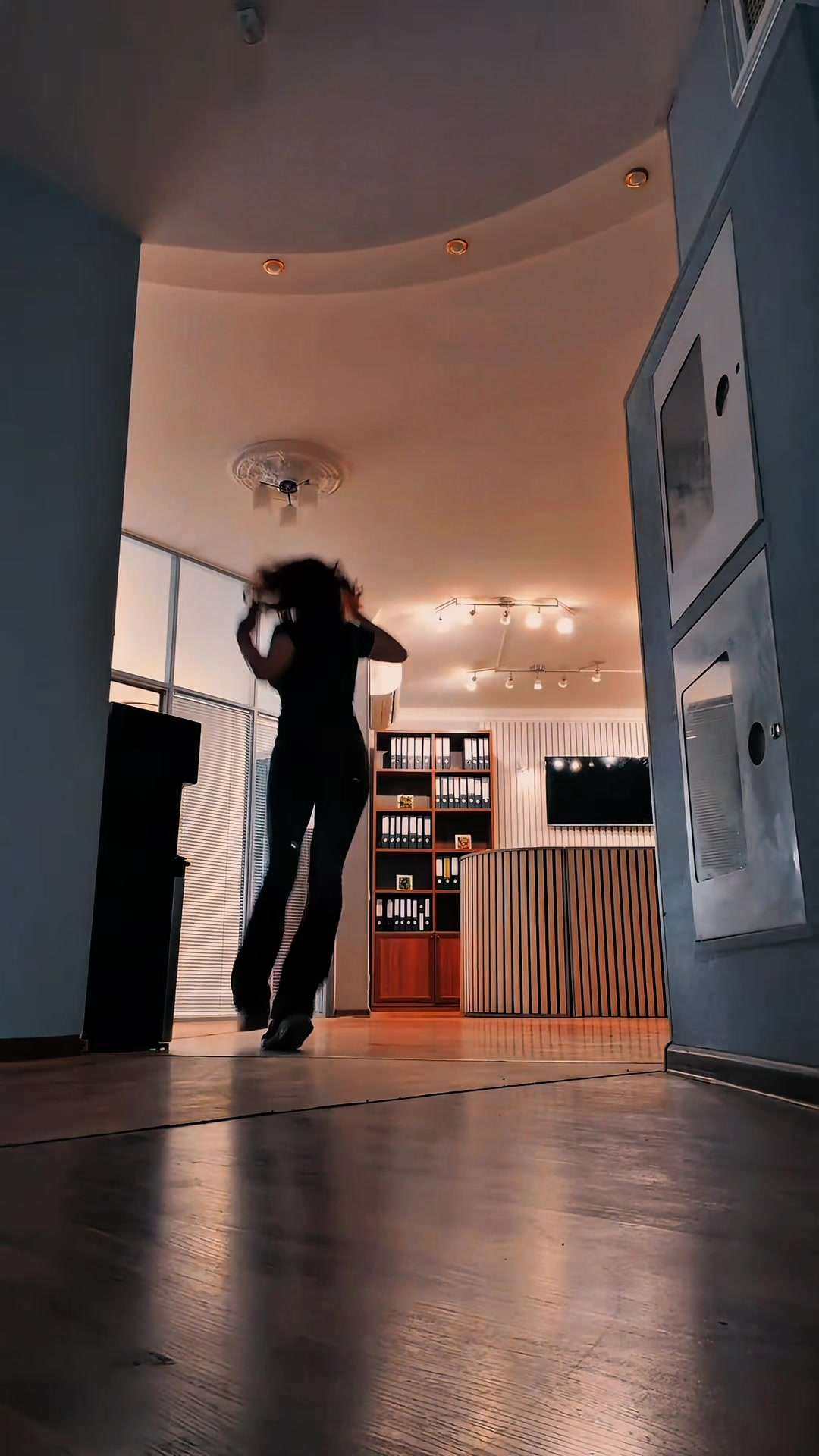 @Вампур