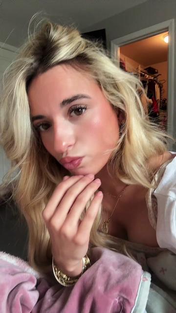 @bella
