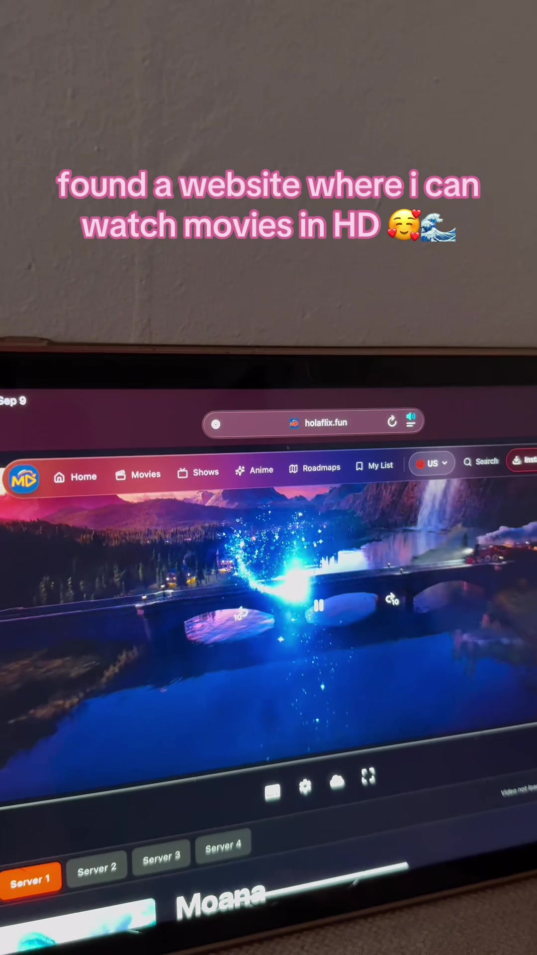 @holaflix