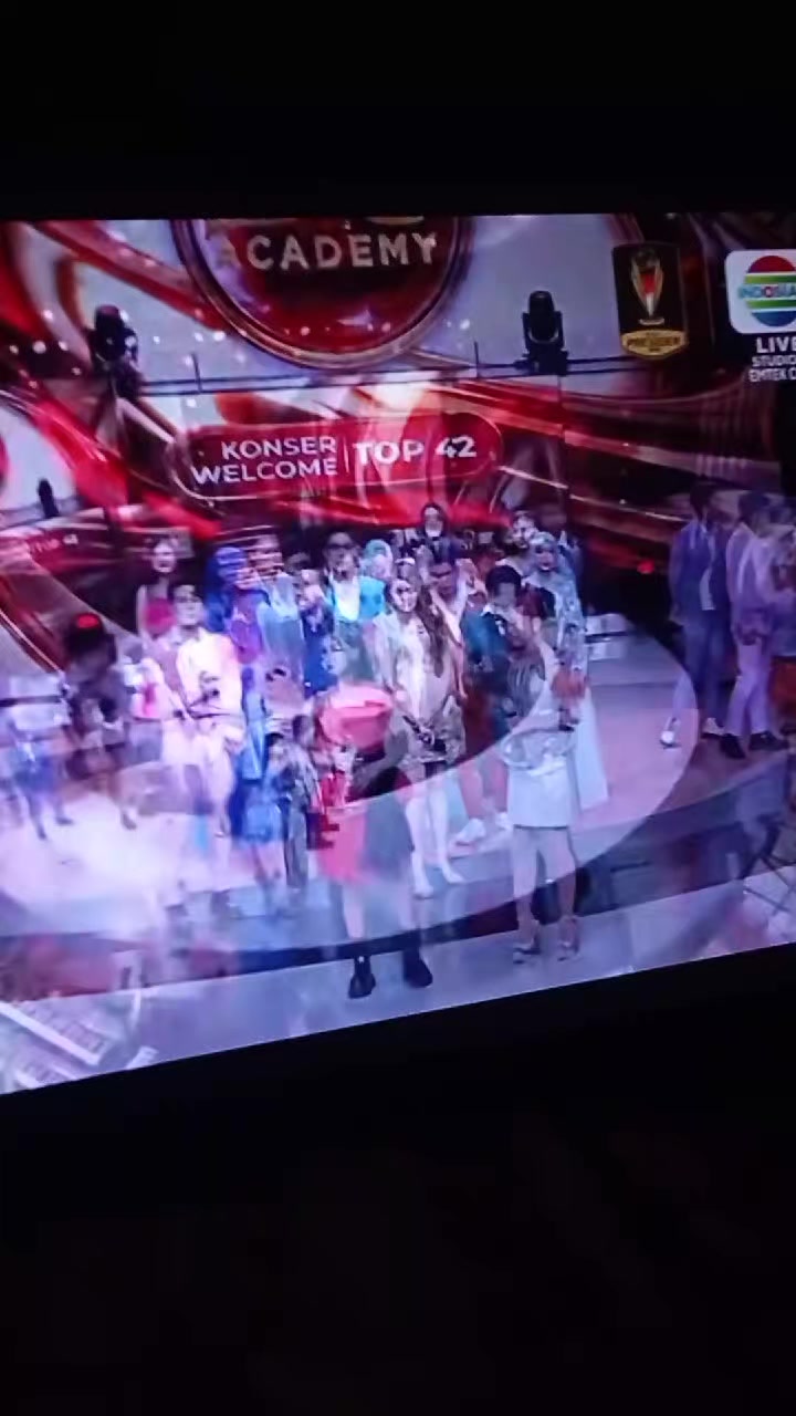 @phi16
