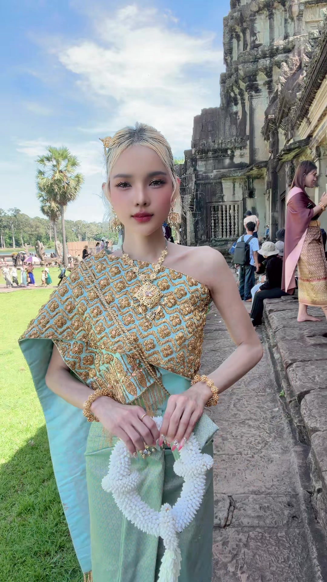 @យូ សៀវ មុី🤷♀️