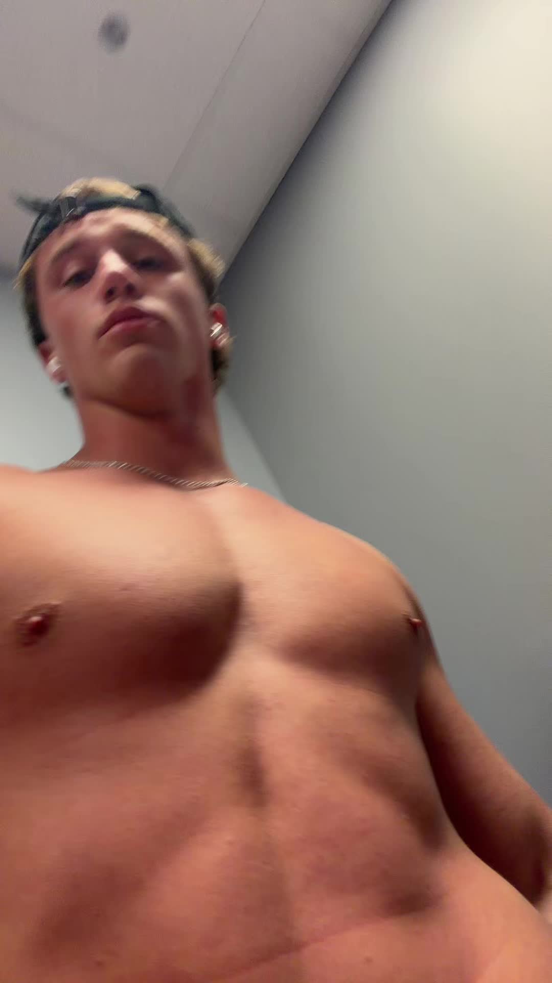 @swagatron