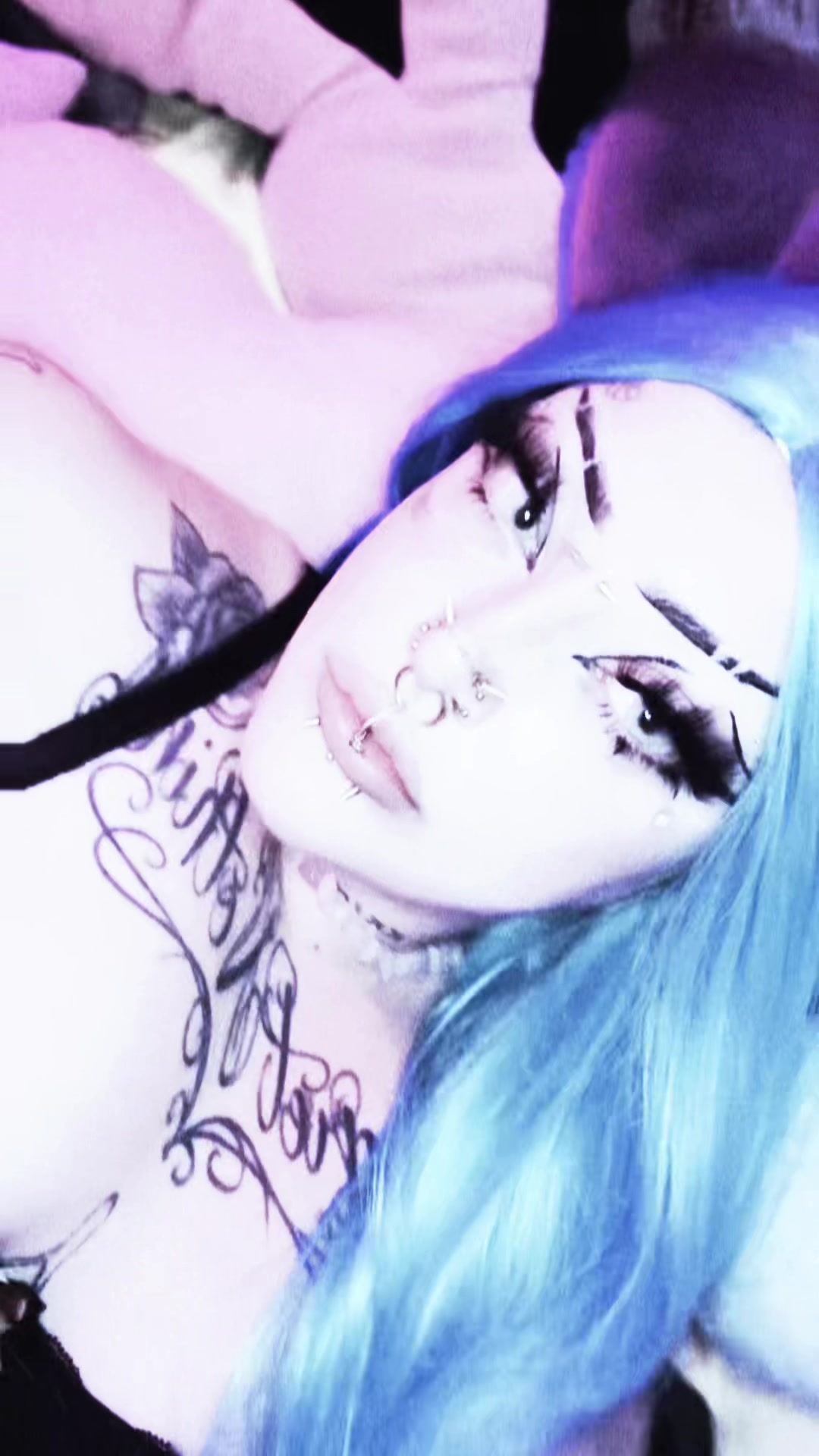 @curseddbaddie