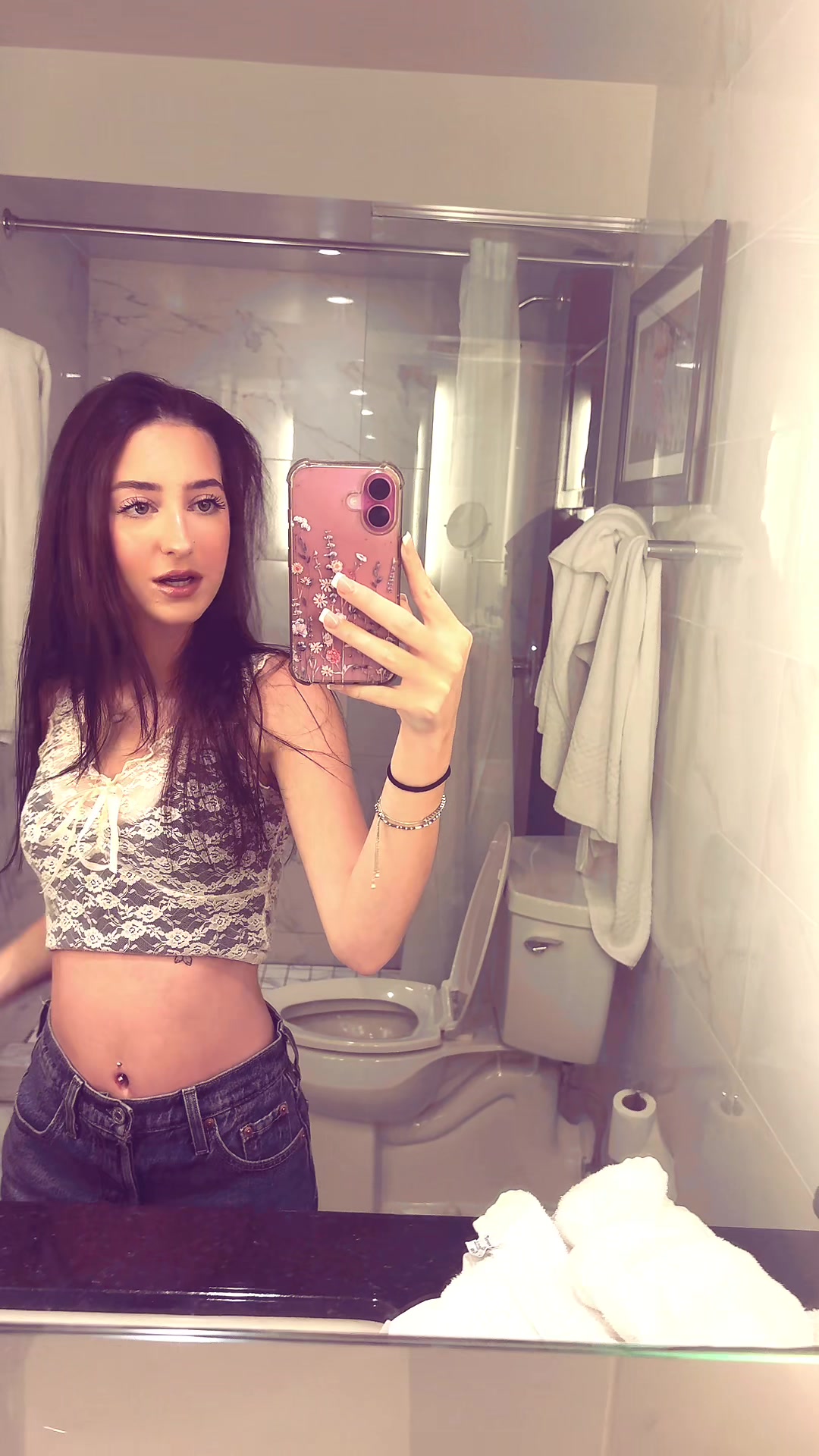 @bella