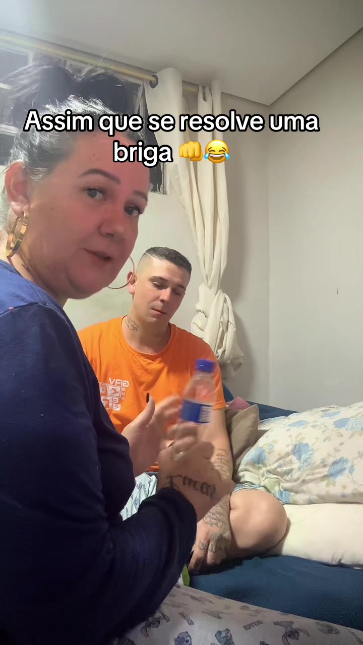 @lessandraoficiall