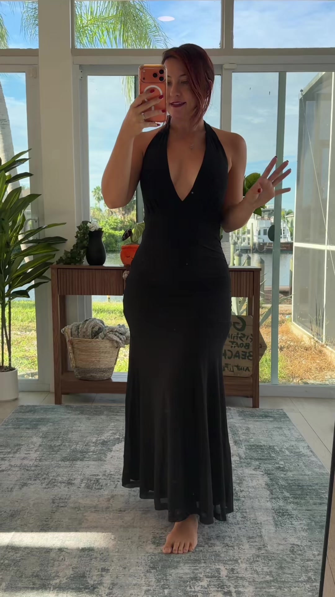 @momwithaplot