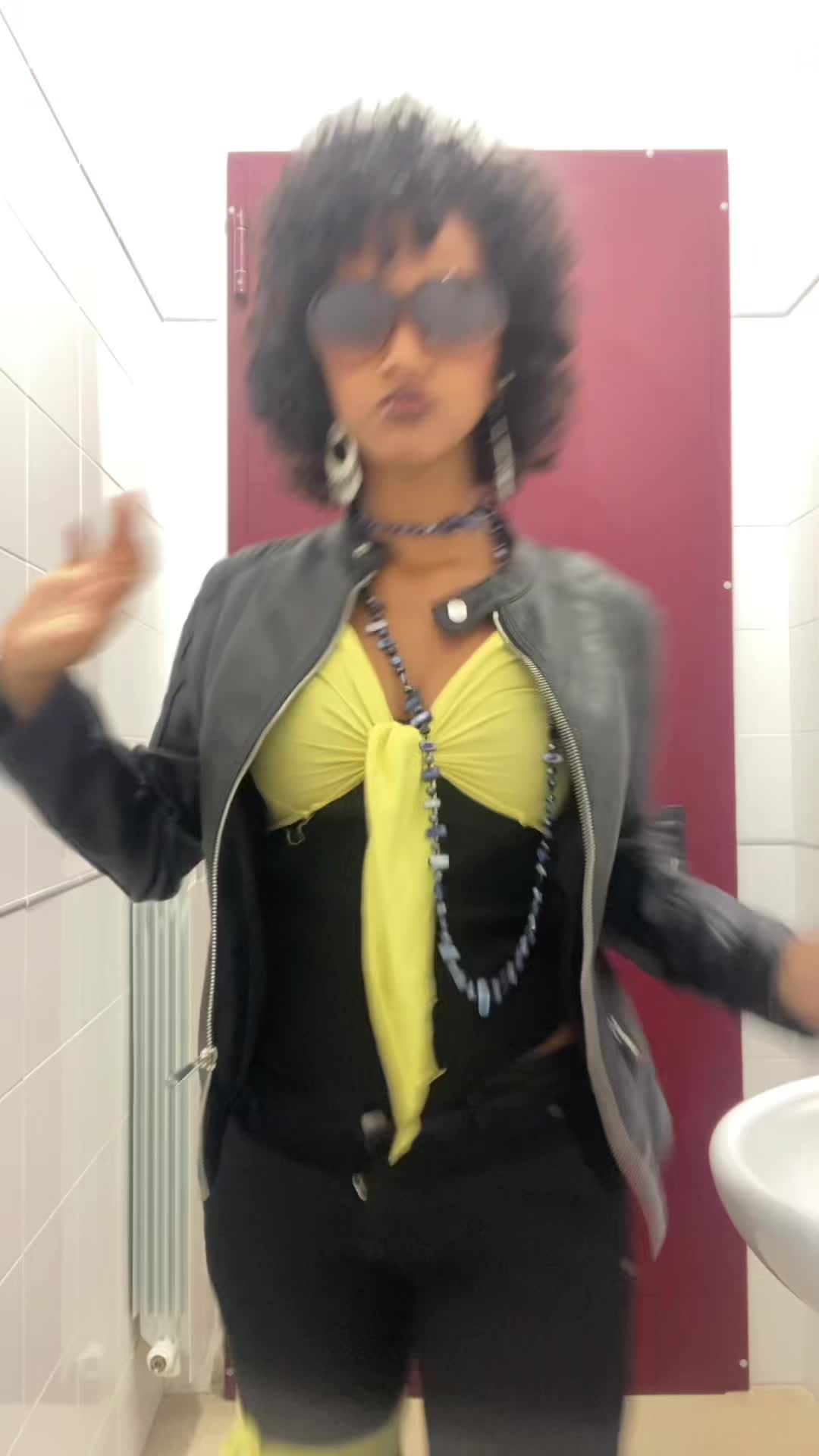@In_daiana_jones
