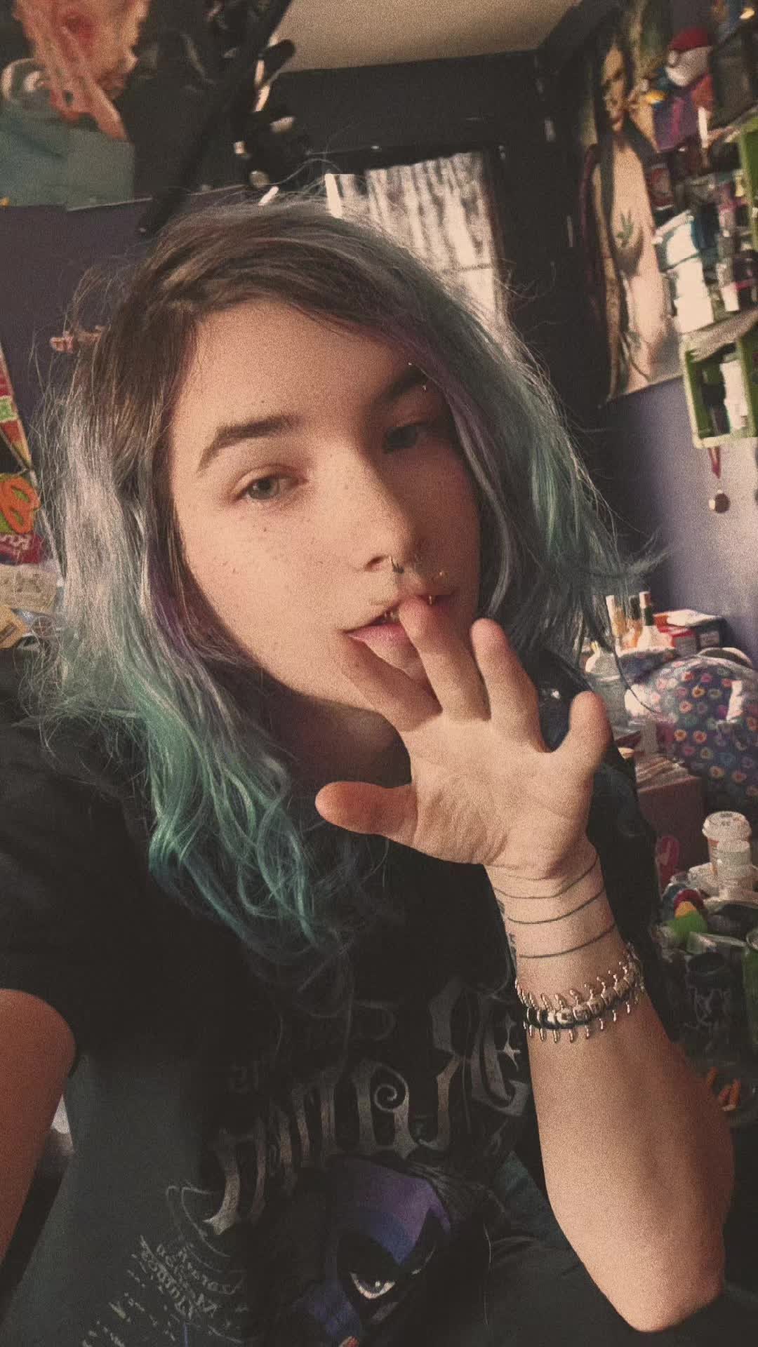 @Kuroe Ikari