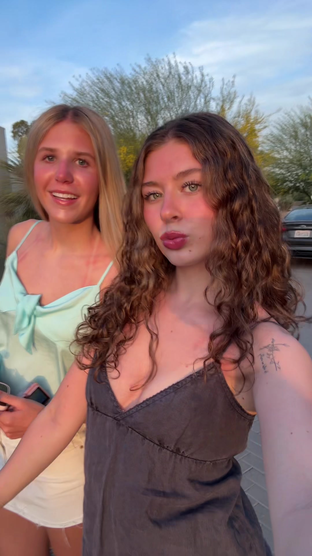 @ellieplumm